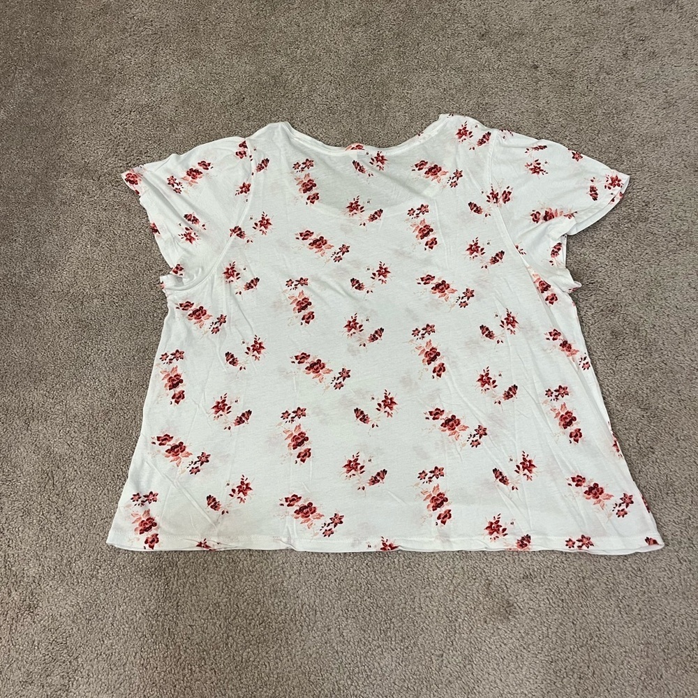 Lucky Brand Flutter Sleeve Top - Picture 7 of 7